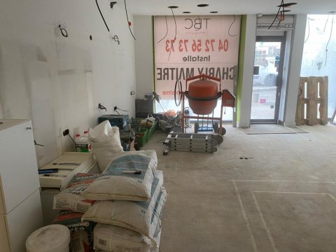 Rénovation complète d'intérieur d'un salon de coiffure à Tassin-la-Demi-Lune