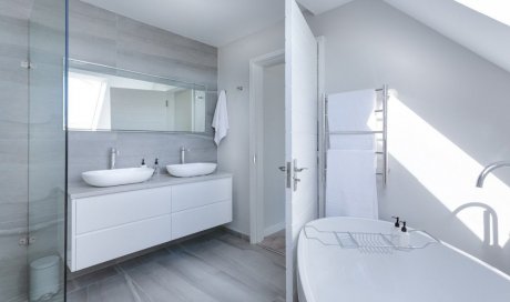 Tarif pour la rénovation complète d'une salle de bain par une entreprise de rénovation d'intérieur à Lyon